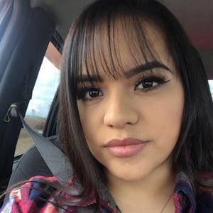 Meet your Posher, Mariela